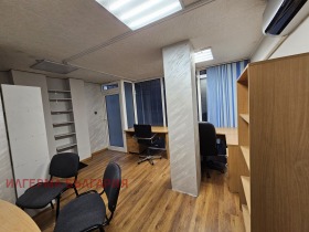 ОФИС, 30 m2 - Holmes.bg ОФИС, 30 m2