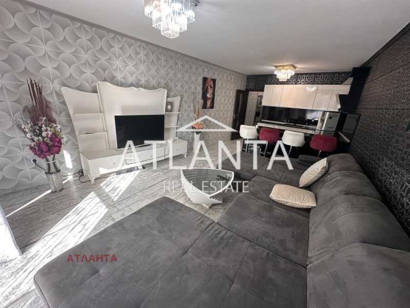 Под наем 3-СТАЕН, град Варна, Левски 1 • 1500 € / 2933.74 лв. • 83075597 1 — Holmes.bg Под наем 3-СТАЕН, град Варна, Левски 1 • 1500 € / 2933.74 лв. • 83075597 1