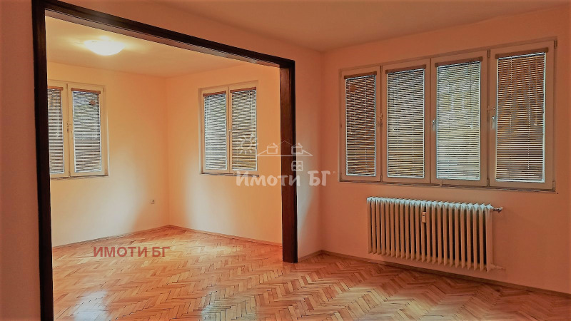 Под наем ОФИС, град София, Център • 750 € • 10439497 1 — Holmes.bg Под наем ОФИС, град София, Център • 750 € • 10439497 1