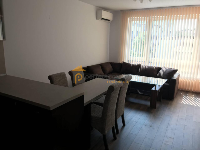 Под наем 2-СТАЕН, град Пловдив, Каменица 1 • 450 € / 880.12 лв. • 25677902 1 — Holmes.bg Под наем 2-СТАЕН, град Пловдив, Каменица 1 • 450 € / 880.12 лв. • 25677902 1