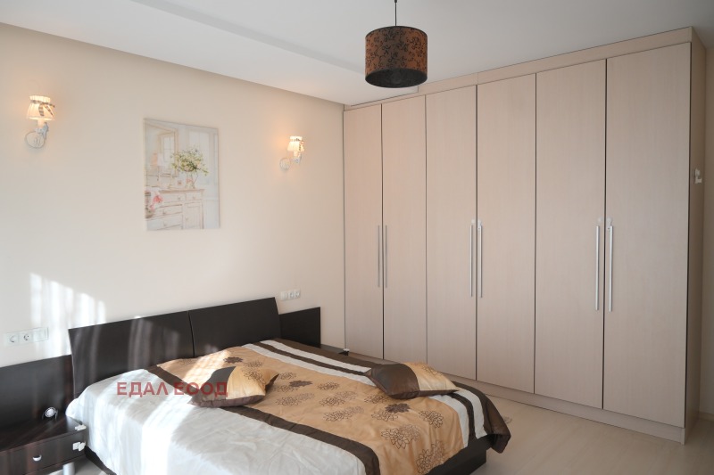 Под наем 3-СТАЕН, град София, Център • 1100 € / 2151.41 лв. • 91675858 1 — Holmes.bg Под наем 3-СТАЕН, град София, Център • 1100 € / 2151.41 лв. • 91675858 1