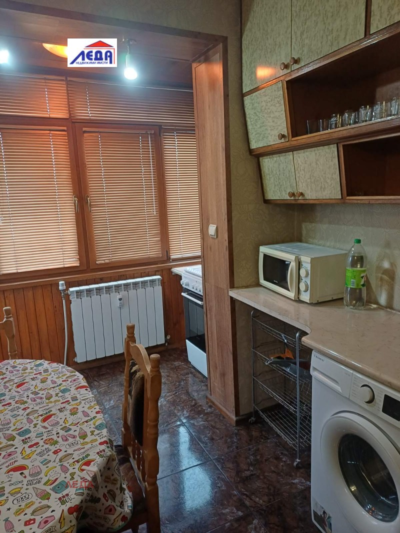 Под наем 2-СТАЕН, град Плевен, Идеален център • 600 лв. / 306.78 € • 22681303 1 — Holmes.bg Под наем 2-СТАЕН, град Плевен, Идеален център • 600 лв. / 306.78 € • 22681303 1