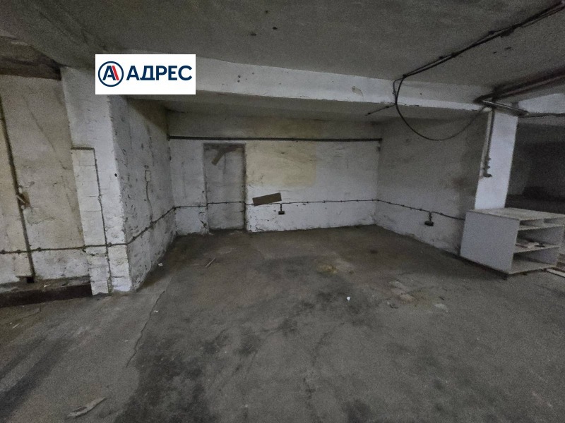 Под наем СКЛАД, град Шумен, Тракия • 1200 € • 87393869 1 — Holmes.bg Под наем СКЛАД, град Шумен, Тракия • 1200 € • 87393869 1