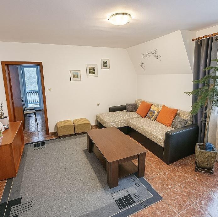 Под наем 2-СТАЕН, град Варна, Център • 550 € / 1075.71 лв. • 51600689 1 — Holmes.bg Под наем 2-СТАЕН, град Варна, Център • 550 € / 1075.71 лв. • 51600689 1