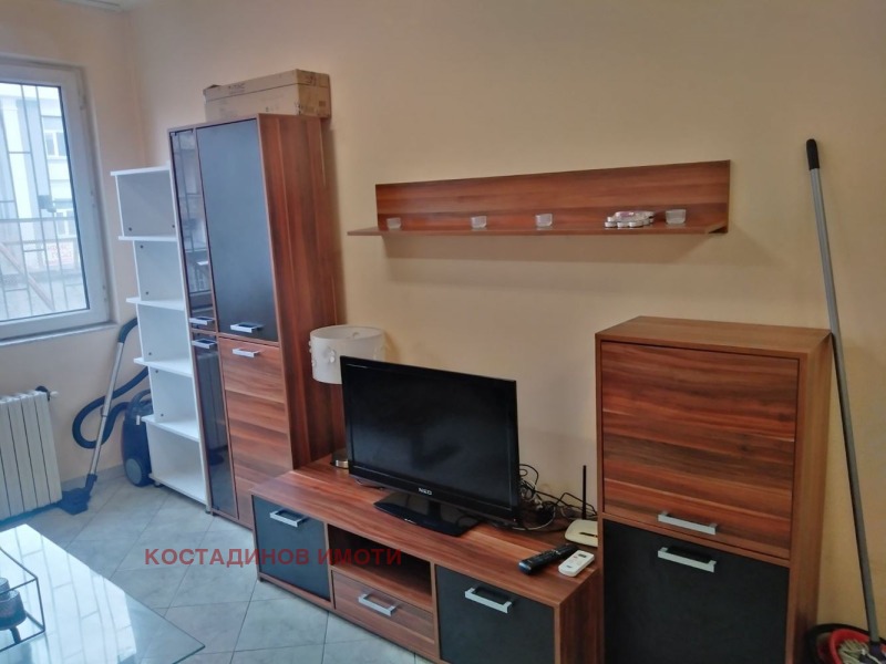 Под наем 2-СТАЕН, град Пловдив, Център • 400 € / 782.33 лв. • 19478918 1 — Holmes.bg Под наем 2-СТАЕН, град Пловдив, Център • 400 € / 782.33 лв. • 19478918 1