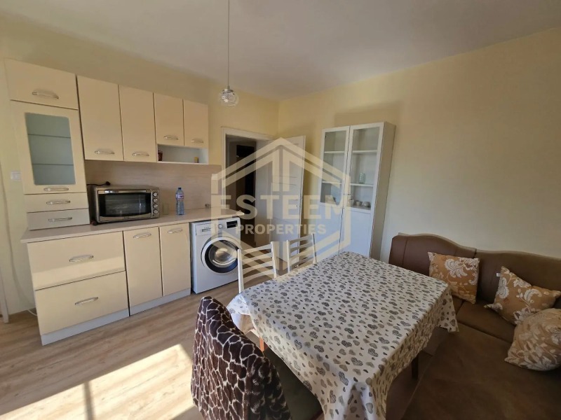 Под наем 2-СТАЕН, град Русе, Център • 400 € • 31987191 1 — Holmes.bg Под наем 2-СТАЕН, град Русе, Център • 400 € • 31987191 1