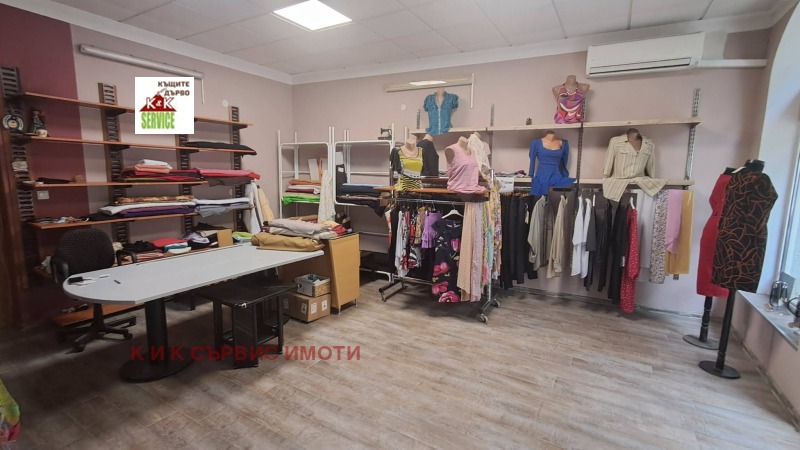 Под наем МАГАЗИН, област Пловдив, гр. Карлово • 550 € • 70108478 1 — Holmes.bg Под наем МАГАЗИН, област Пловдив, гр. Карлово • 550 € • 70108478 1