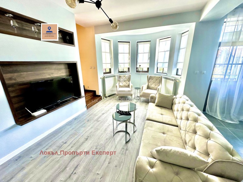 Под наем КЪЩА, област Благоевград, гр. Банско • 1200 € / 2347.00 лв. • 96188805 1 — Holmes.bg Под наем КЪЩА, област Благоевград, гр. Банско • 1200 € / 2347.00 лв. • 96188805 1