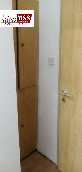 Обява Дава под наем ОФИС,град София, Център