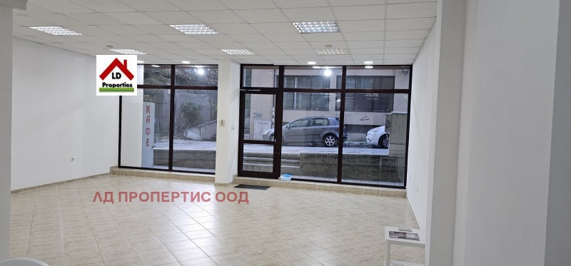 Под наем МАГАЗИН, град Варна, Левски 1 • 2000 лв. / 1022.58 € • 92164974 1 — Holmes.bg Под наем МАГАЗИН, град Варна, Левски 1 • 2000 лв. / 1022.58 € • 92164974 1