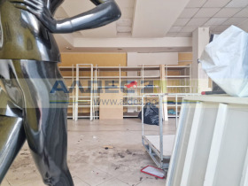 ОФИС, 40 m2 - Holmes.bg ОФИС, 40 m2