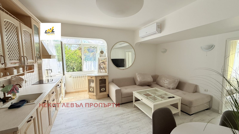 Под наем 3-СТАЕН, град София, Център • 1100 € • 10533138 1 — Holmes.bg Под наем 3-СТАЕН, град София, Център • 1100 € • 10533138 1
