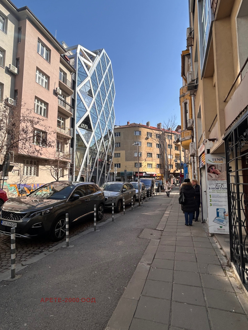 Под наем 3-СТАЕН, град София, Център • 1100 € / 2151.41 лв. • 42700517 1 — Holmes.bg Под наем 3-СТАЕН, град София, Център • 1100 € / 2151.41 лв. • 42700517 1