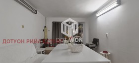 ОФИС, 35 m2 - Holmes.bg ОФИС, 35 m2