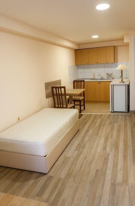 Дава под Наем 1-стаен в град Варна, Базар Левски, 40 кв.м, 300 € – 586,75 лв. Дава под Наем 1-стаен в град Варна, Базар Левски, 40 кв.м, 300 € – 586,75 лв.