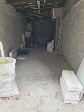 ГАРАЖ, ПАРКОМЯСТО, 20 m2 - Holmes.bg ГАРАЖ, ПАРКОМЯСТО, 20 m2