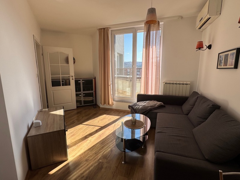 Под наем 2-СТАЕН, град София, Младост 4 • 480 € / 938.80 лв. • 51307105 1 — Holmes.bg Под наем 2-СТАЕН, град София, Младост 4 • 480 € / 938.80 лв. • 51307105 1