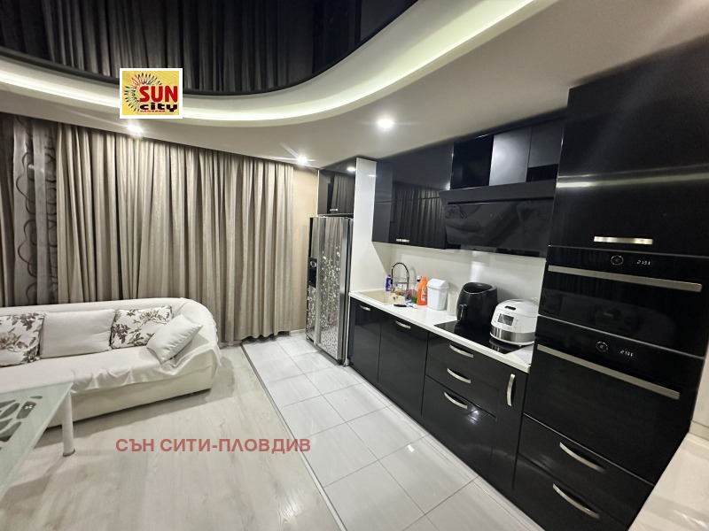 Под наем 3-СТАЕН, град Пловдив, Тракия • 700 € • 62817888 1 — Holmes.bg Под наем 3-СТАЕН, град Пловдив, Тракия • 700 € • 62817888 1