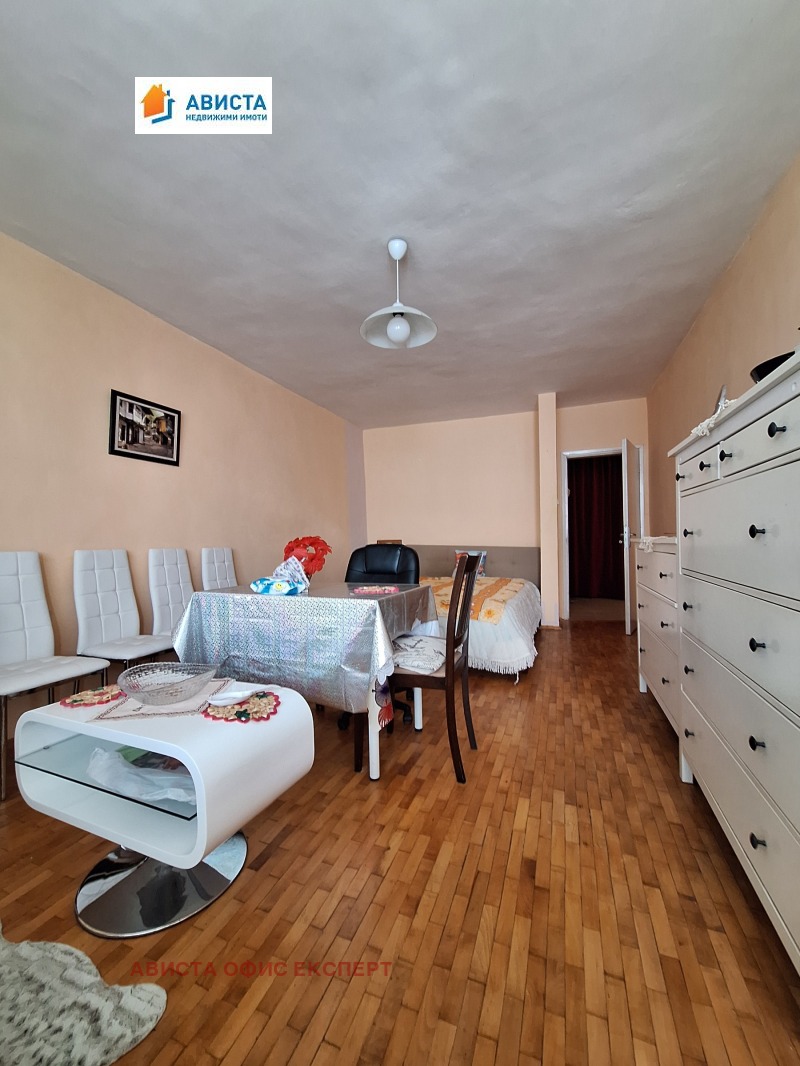 Под наем 2-СТАЕН, град София, Овча купел • 550 € / 1075.71 лв. • 35152455 1 — Holmes.bg Под наем 2-СТАЕН, град София, Овча купел • 550 € / 1075.71 лв. • 35152455 1