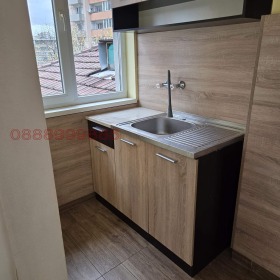 Обява Дава под наем 3-СТАЕН,град Габрово, Център