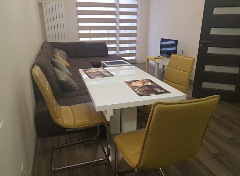 Под наем 3-СТАЕН, град София, Лагера • 750 € / 1466.87 лв. • 43757277 1 — Holmes.bg Под наем 3-СТАЕН, град София, Лагера • 750 € / 1466.87 лв. • 43757277 1