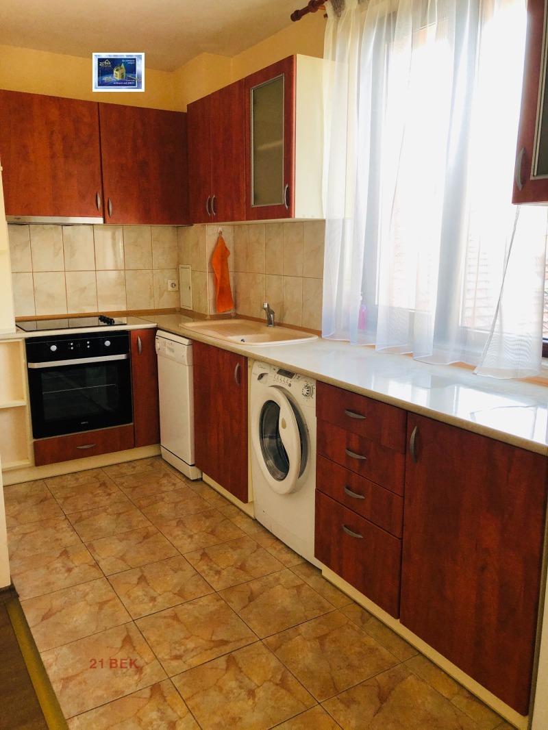 Под наем 3-СТАЕН, град Пловдив, Кършияка • 550 € • 12154500 1 — Holmes.bg Под наем 3-СТАЕН, град Пловдив, Кършияка • 550 € • 12154500 1