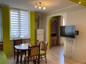 3-СТАЕН, 100 m2 - Holmes.bg 3-СТАЕН, 100 m2