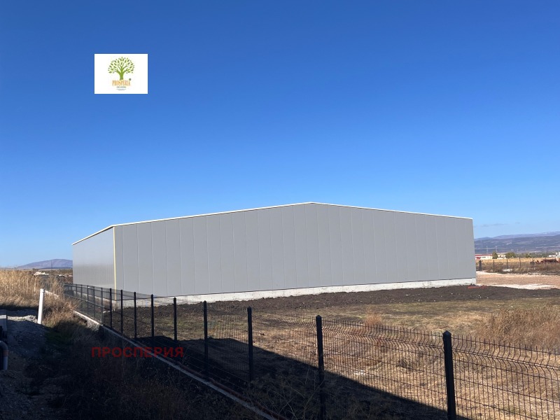 Под наем СКЛАД, област София, с. Гурмазово • 5060 € / 9896.50 лв. • 41429693 1 — Holmes.bg Под наем СКЛАД, област София, с. Гурмазово • 5060 € / 9896.50 лв. • 41429693 1