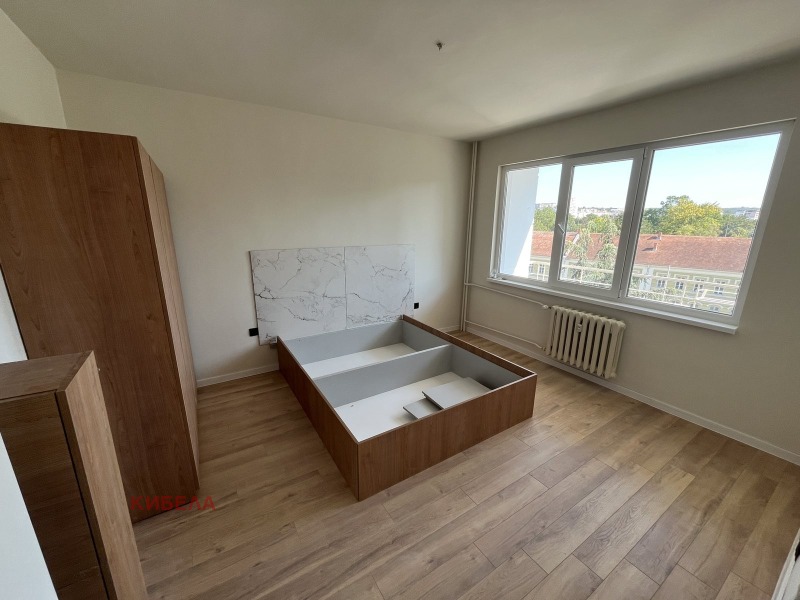 Под наем 3-СТАЕН, град Плевен, Идеален център • 550 € • 46894306 1 — Holmes.bg Под наем 3-СТАЕН, град Плевен, Идеален център • 550 € • 46894306 1