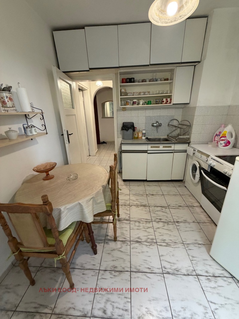 Под наем 2-СТАЕН, град София, Център • 550 € • 51891182 1 — Holmes.bg Под наем 2-СТАЕН, град София, Център • 550 € • 51891182 1