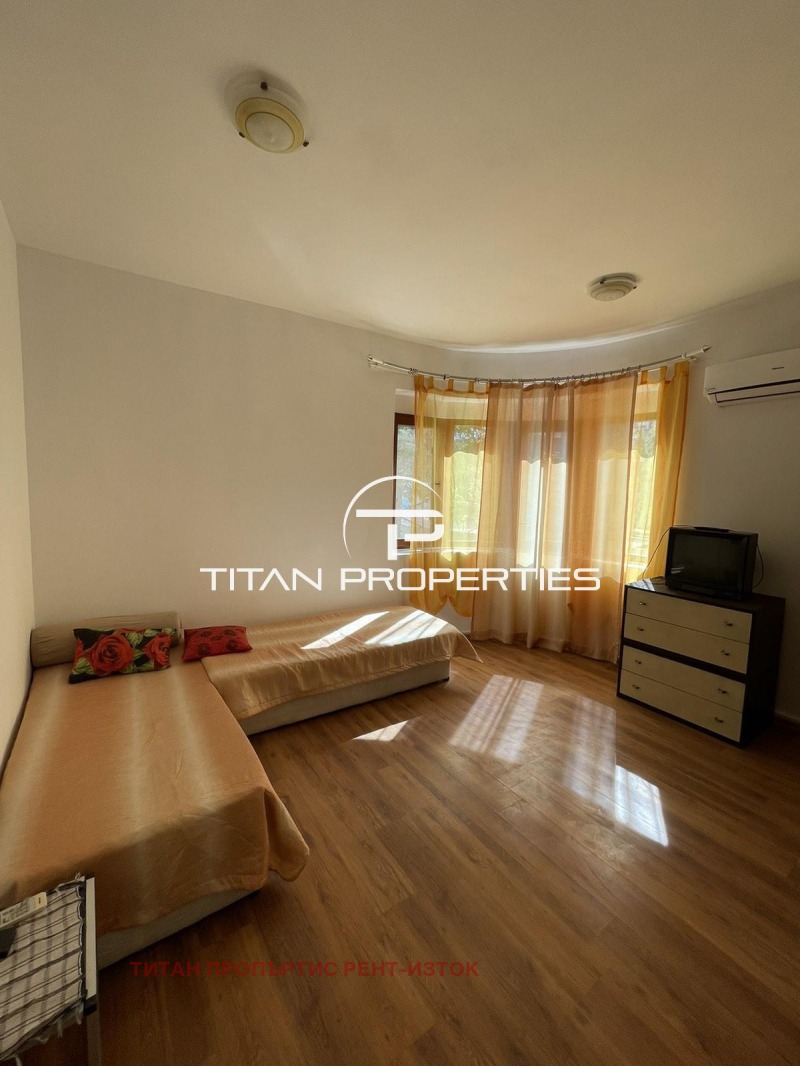 Дава под наем 1-СТАЕНград Бургас, Център