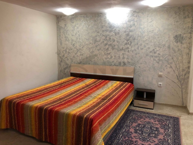 Под наем 2-СТАЕН, град Варна, Цветен квартал • 280 € / 547.63 лв. • 40559177 1 — Holmes.bg Под наем 2-СТАЕН, град Варна, Цветен квартал • 280 € / 547.63 лв. • 40559177 1