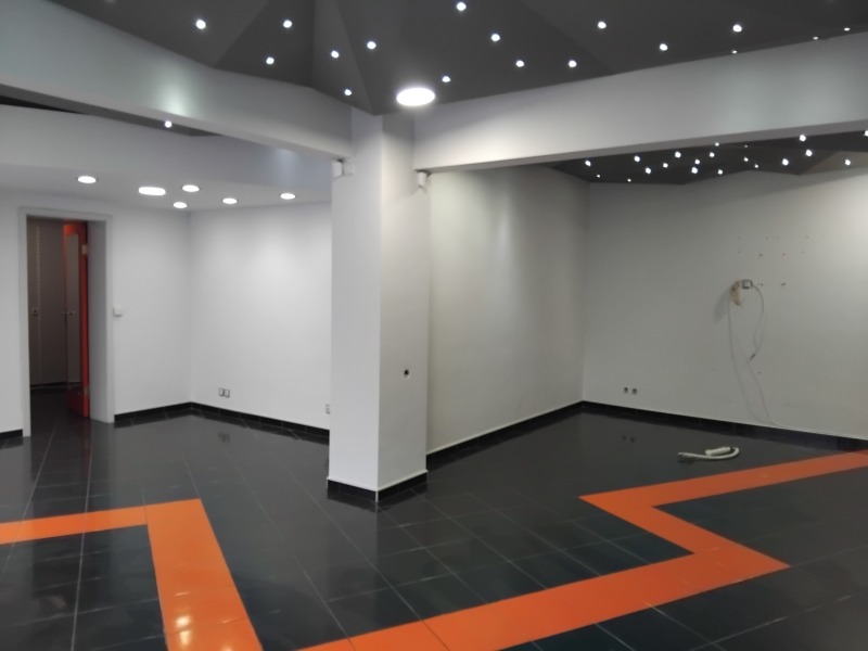 Под наем ОФИС, град Русе, Център • 550 € / 1075.71 лв. • 71566598 1 — Holmes.bg Под наем ОФИС, град Русе, Център • 550 € / 1075.71 лв. • 71566598 1