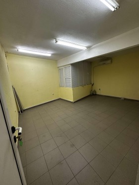 ОФИС, 35 m2 - Holmes.bg ОФИС, 35 m2