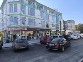 Обява Дава под наем ТЪРГОВСКИ КОМПЛЕКС,гр. Исперих, област Разград