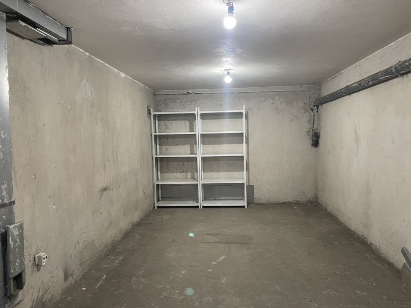 Под наем СКЛАД, град София, Оборище • 280 лв. / 143.16 € • 99032267 1 — Holmes.bg Под наем СКЛАД, град София, Оборище • 280 лв. / 143.16 € • 99032267 1