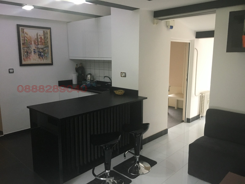 Под наем 3-СТАЕН, град София, Център • 850 € / 1662.46 лв. • 41095369 1 — Holmes.bg Под наем 3-СТАЕН, град София, Център • 850 € / 1662.46 лв. • 41095369 1