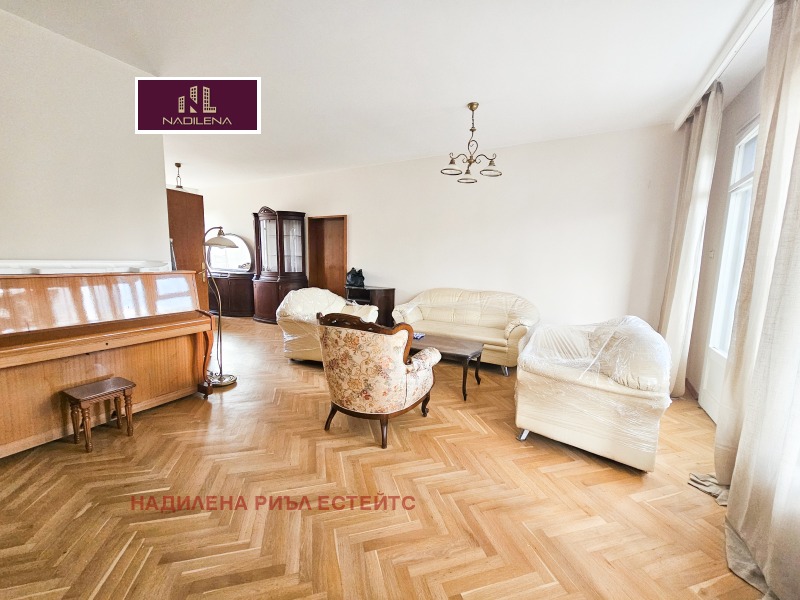 Под наем 4-СТАЕН, град София, Лозенец • 900 € • 72621737 1 — Holmes.bg Под наем 4-СТАЕН, град София, Лозенец • 900 € • 72621737 1