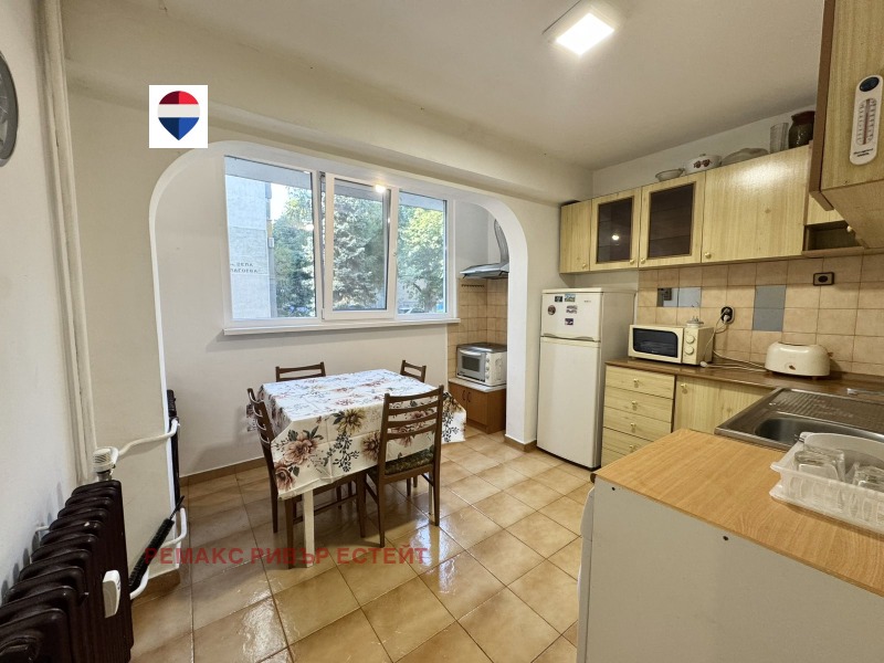 Под наем 2-СТАЕН, град Русе, Възраждане • 400 € • 10759428 1 — Holmes.bg Под наем 2-СТАЕН, град Русе, Възраждане • 400 € • 10759428 1