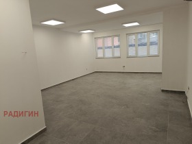 Офиси под наем в град София, Център - изображение 12 