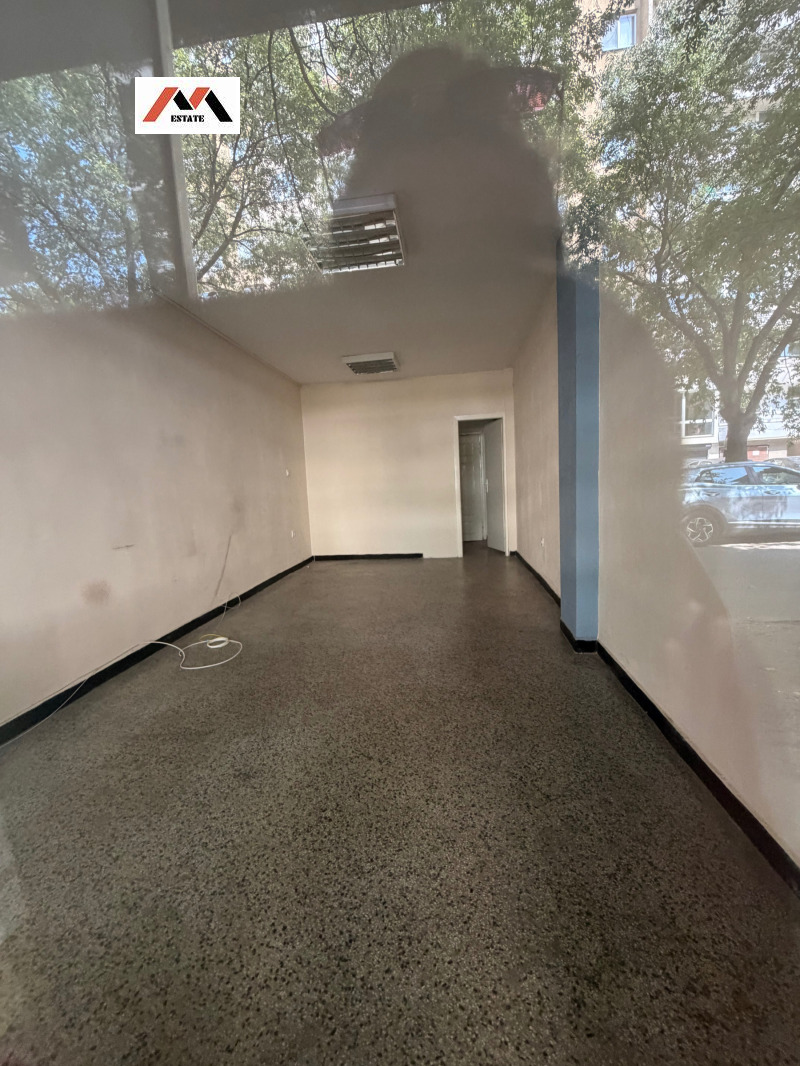 Под наем МАГАЗИН, град Стара Загора, Център • 370 € • 44252345 1 — Holmes.bg Под наем МАГАЗИН, град Стара Загора, Център • 370 € • 44252345 1