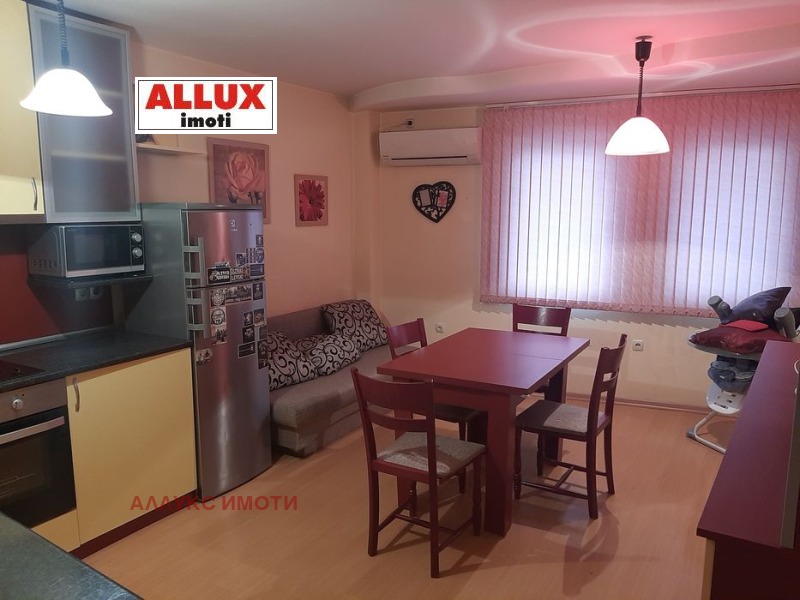 Под наем 2-СТАЕН, град Русе, Център • 550 лв. / 281.21 € • 88615460 1 — Holmes.bg Под наем 2-СТАЕН, град Русе, Център • 550 лв. / 281.21 € • 88615460 1