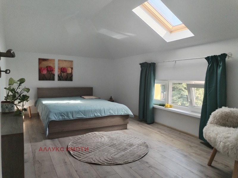 Под наем 3-СТАЕН, град Русе, Център • 340 € • 28921232 1 — Holmes.bg Под наем 3-СТАЕН, град Русе, Център • 340 € • 28921232 1