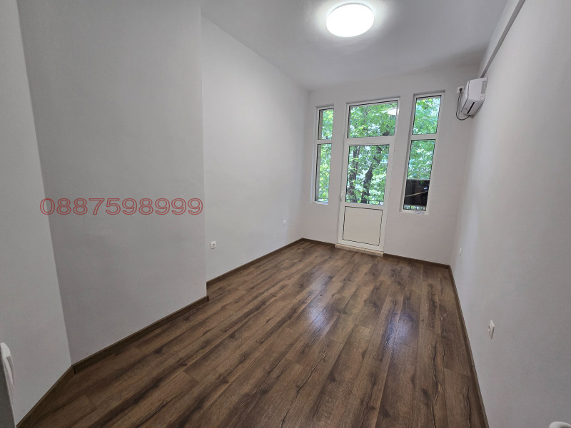 Под наем ОФИС, град София, Център • 550 € / 1075.71 лв. • 94663375 1 — Holmes.bg Под наем ОФИС, град София, Център • 550 € / 1075.71 лв. • 94663375 1