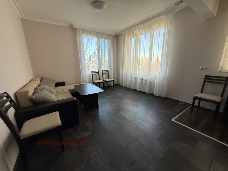 Под наем 3-СТАЕН, град София, Център • 1300 лв. / 664.68 € • 86327836 1 — Holmes.bg Под наем 3-СТАЕН, град София, Център • 1300 лв. / 664.68 € • 86327836 1