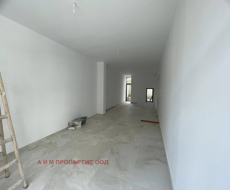 Под наем МАГАЗИН, град Благоевград, Идеален център • 1000 лв. / 511.29 € • 71150257 1 — Holmes.bg Под наем МАГАЗИН, град Благоевград, Идеален център • 1000 лв. / 511.29 € • 71150257 1