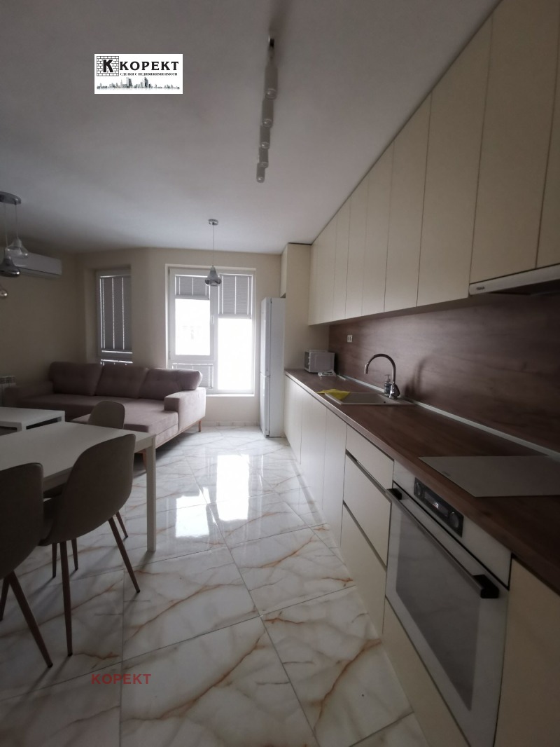 Под наем 3-СТАЕН, град Плевен, Идеален център • 490 € • 43915963 1 — Holmes.bg Под наем 3-СТАЕН, град Плевен, Идеален център • 490 € • 43915963 1