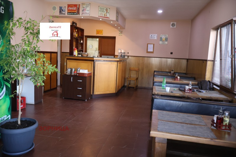 Под наем ЗАВЕДЕНИЕ, град София, в.з.Врана - Лозен • 1000 € / 1955.83 лв. • 71085939 1 — Holmes.bg Под наем ЗАВЕДЕНИЕ, град София, в.з.Врана - Лозен • 1000 € / 1955.83 лв. • 71085939 1