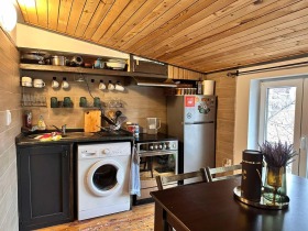 Обява Дава под наем 2-СТАЕН,град Пловдив, Център>