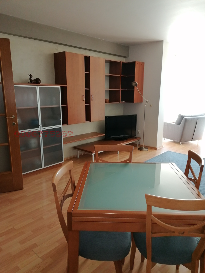 Под наем 2-СТАЕН, град София, Иван Вазов • 1150 € • 97309082 1 — Holmes.bg Под наем 2-СТАЕН, град София, Иван Вазов • 1150 € • 97309082 1